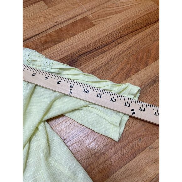 Free People Women's S Green Blouse Top Rayon Tunic Semi-Sheer Asymmetrical Hem - Picture 7 of 9